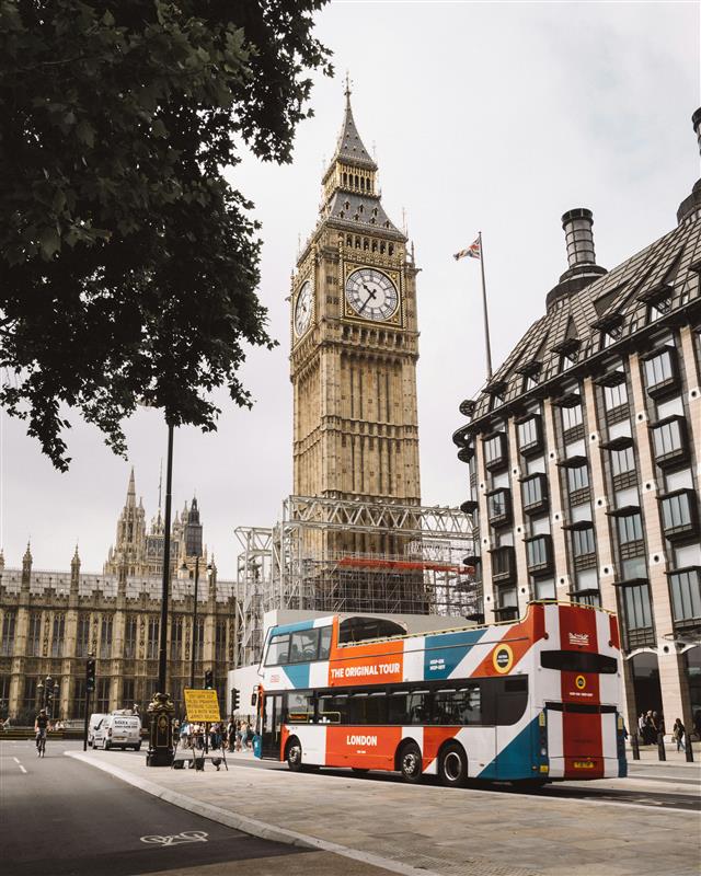 Westminster Debate Challenges Government’s 10-Year Settlement Proposal